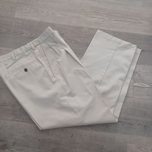 Men's Hagger pants pleated size 34 X 29 Tan Khaki Hager